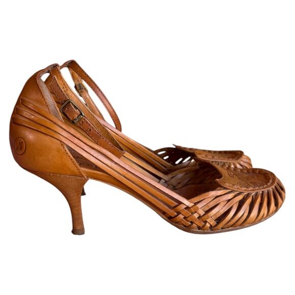 Bronx "Pilar" Huarache Inspired Tooled Leather Ankle Strap Mid-Heels size 7.5 - Picture 1 of 15